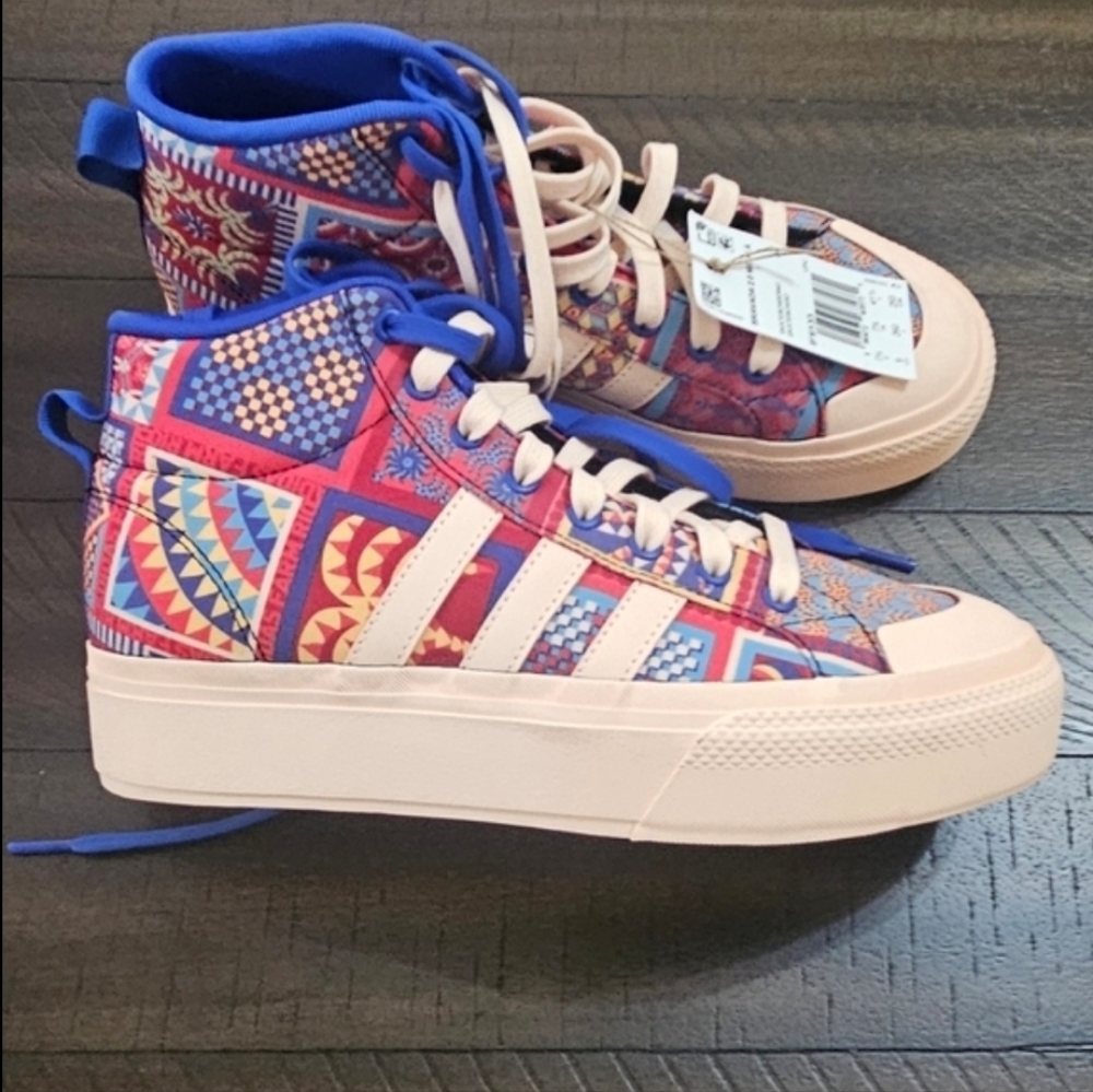 NWT Adidas Multicolor Patterned Sneakers